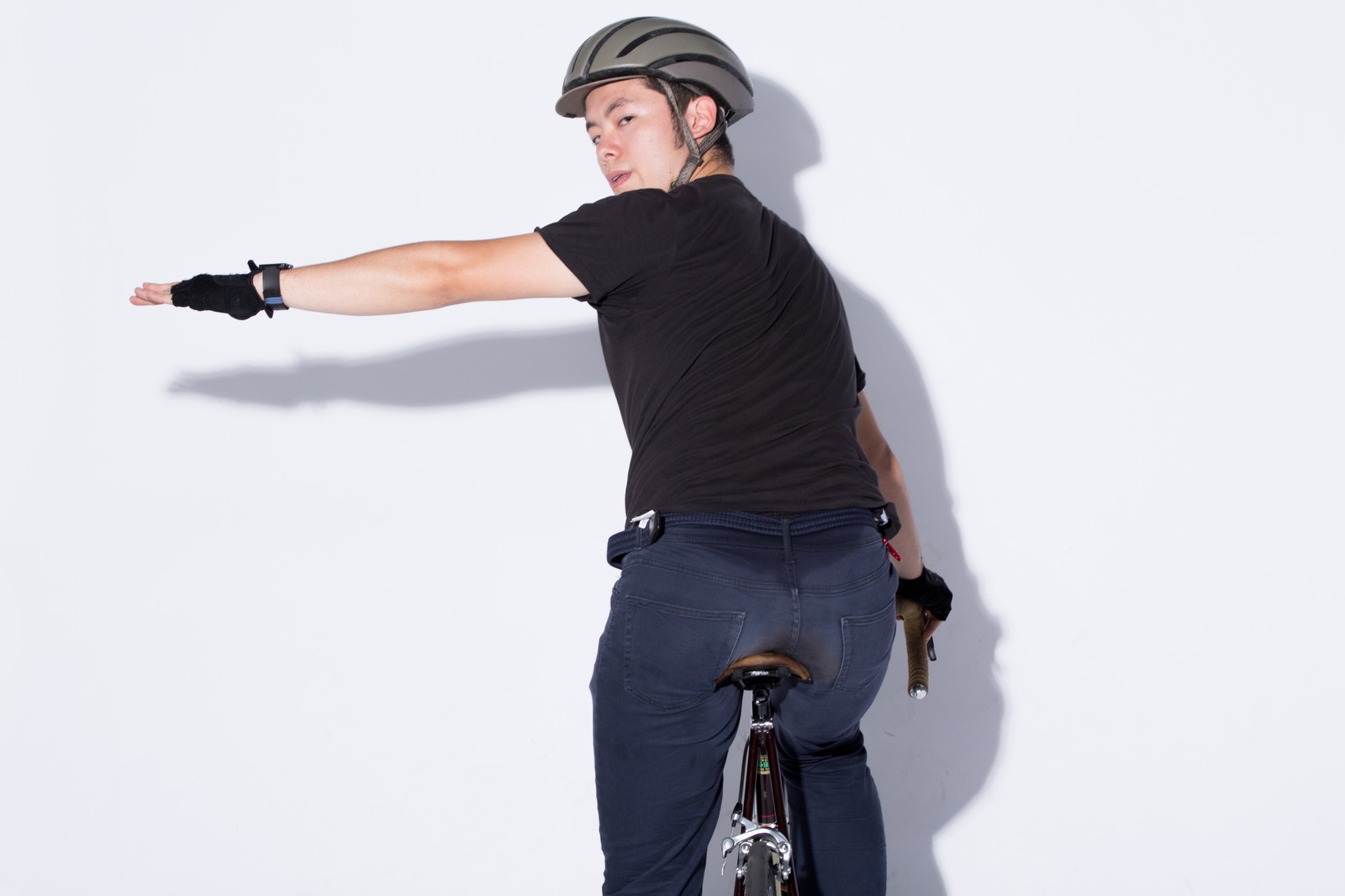 韓国語で左 右は何と言う 韓国語で左 右を表す言い方は3つ 道案内ができるようになる単語や例文も紹介 韓国語からカカオフレンズ 韓国語で左 右は何と言う 韓国語で左 右を表す言い方は3つ 道案内ができるようになる単語や例文も紹介 韓国語からカカオフレンズ